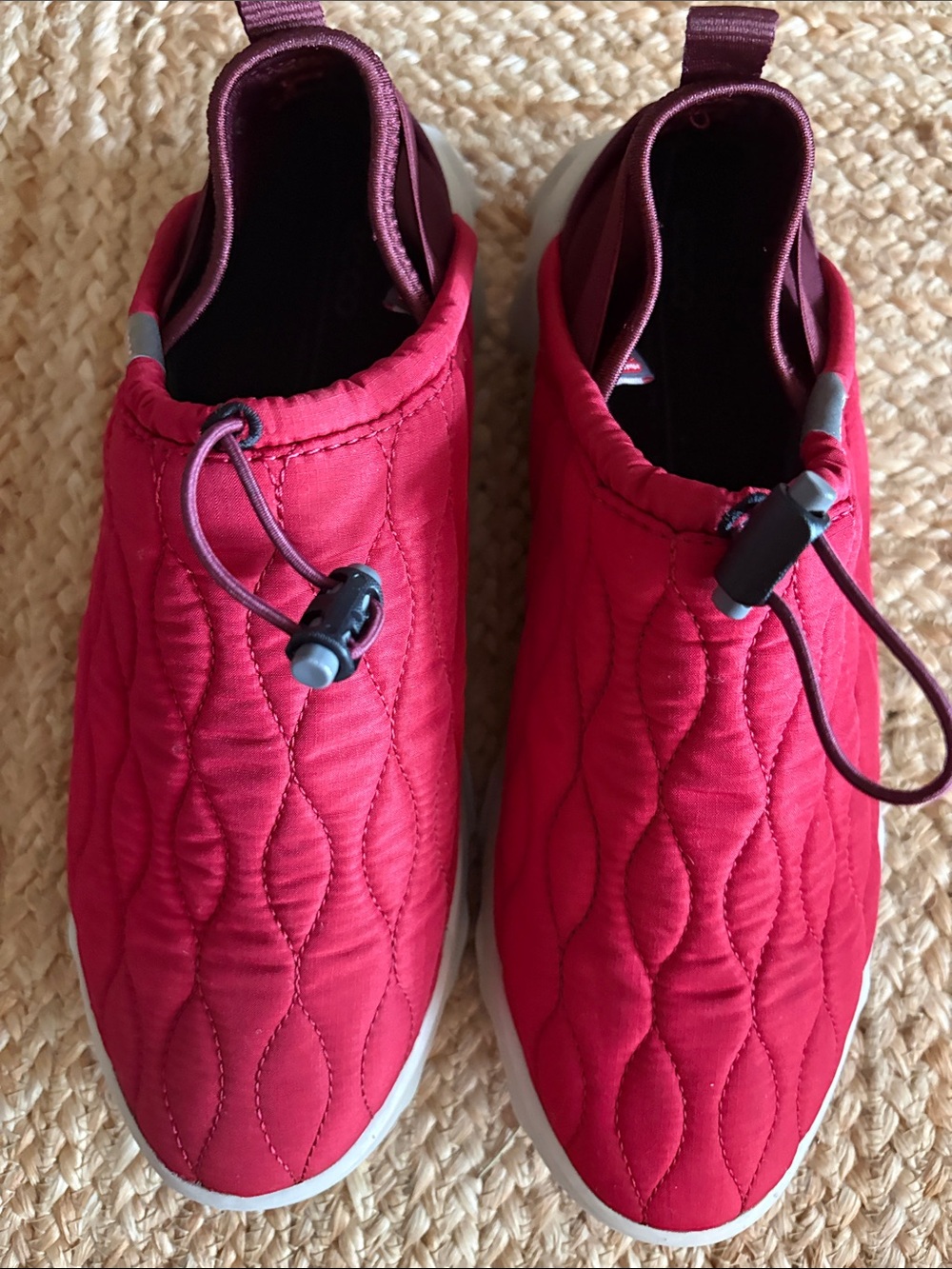 Ecco Women's Quilted Slip-On Athletic Shoes-size 38